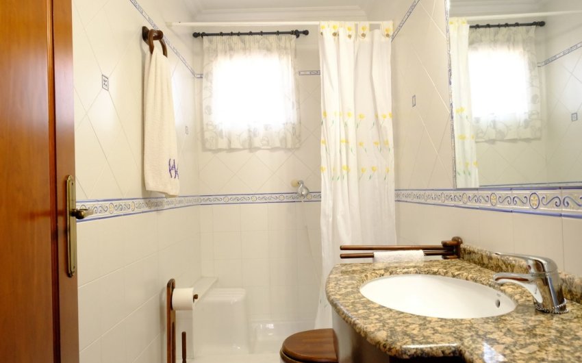 Resale - Finca Country Property -
Orihuela