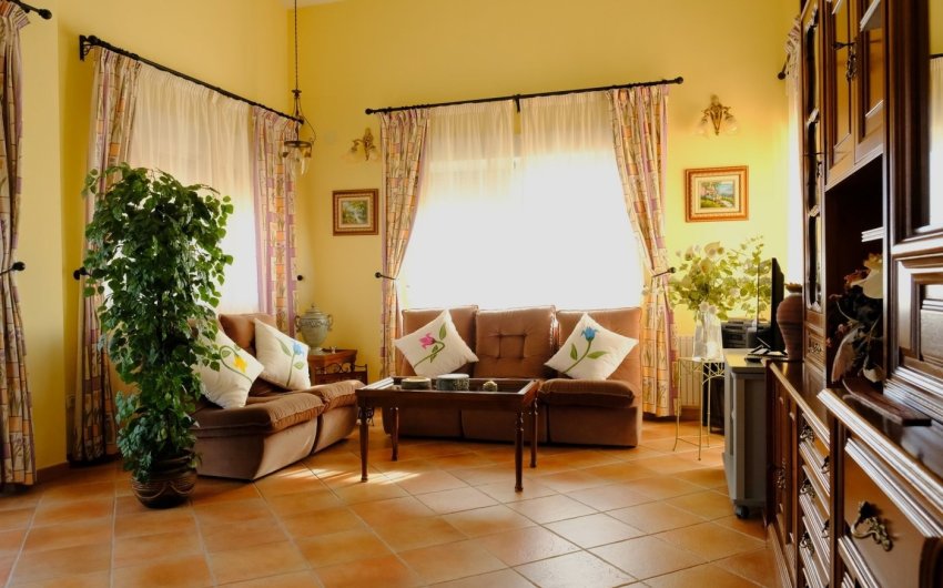 Resale - Finca Country Property -
Orihuela