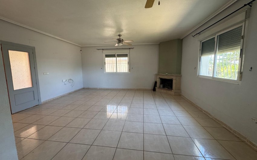 Resale - Finca -
Dolores - Comunidad Valenciana