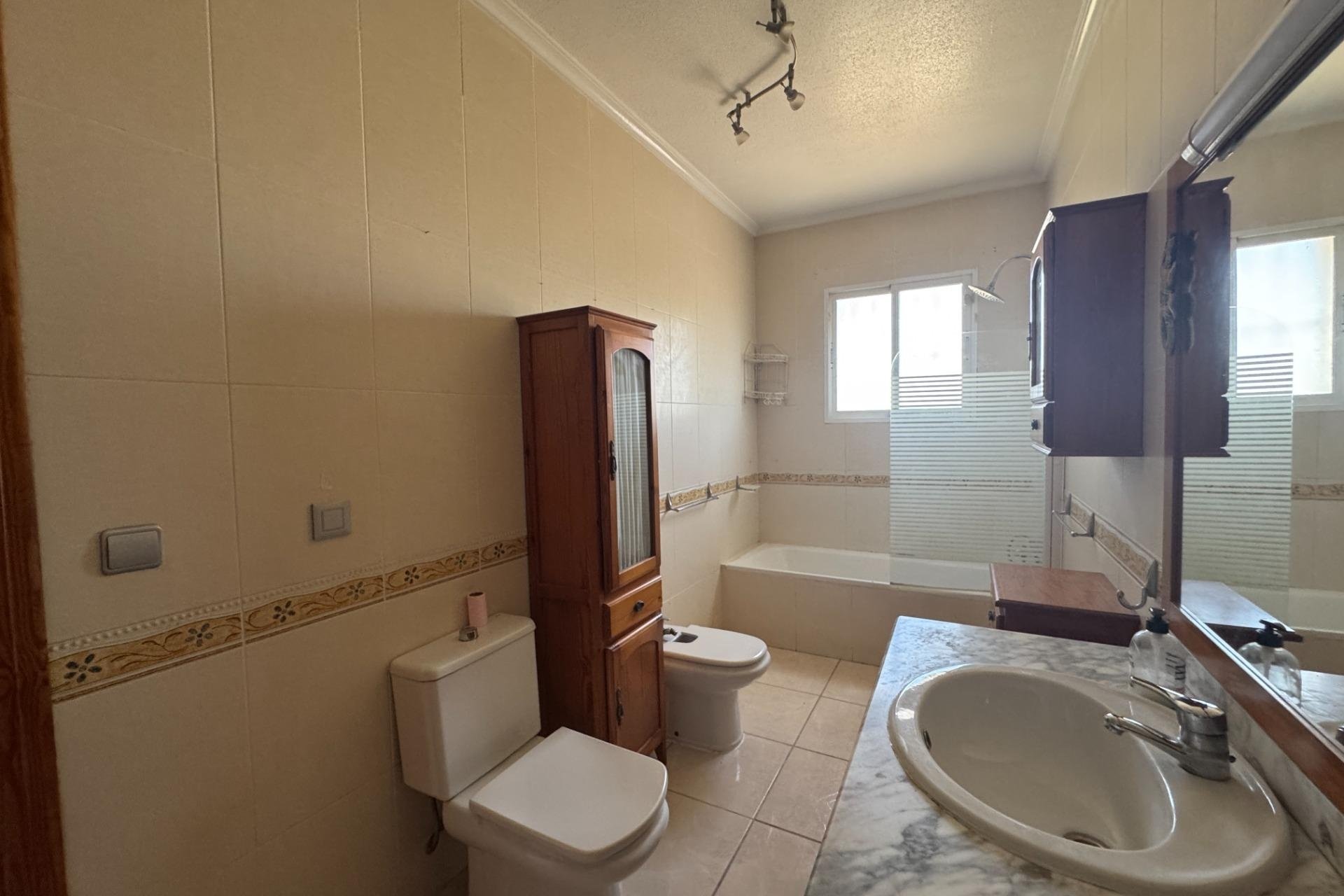 Resale - Finca -
Dolores - Comunidad Valenciana