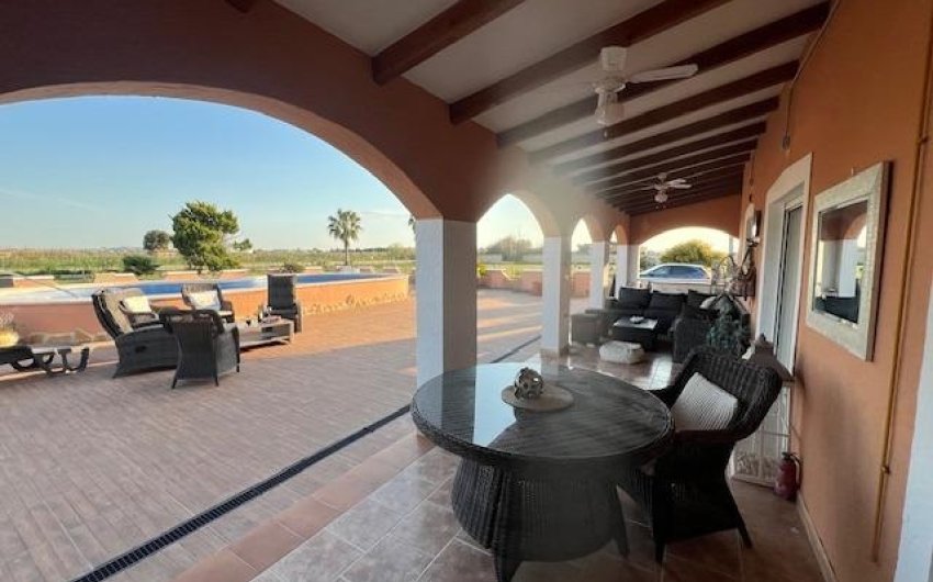 Resale - Finca -
Dolores - Comunidad Valenciana