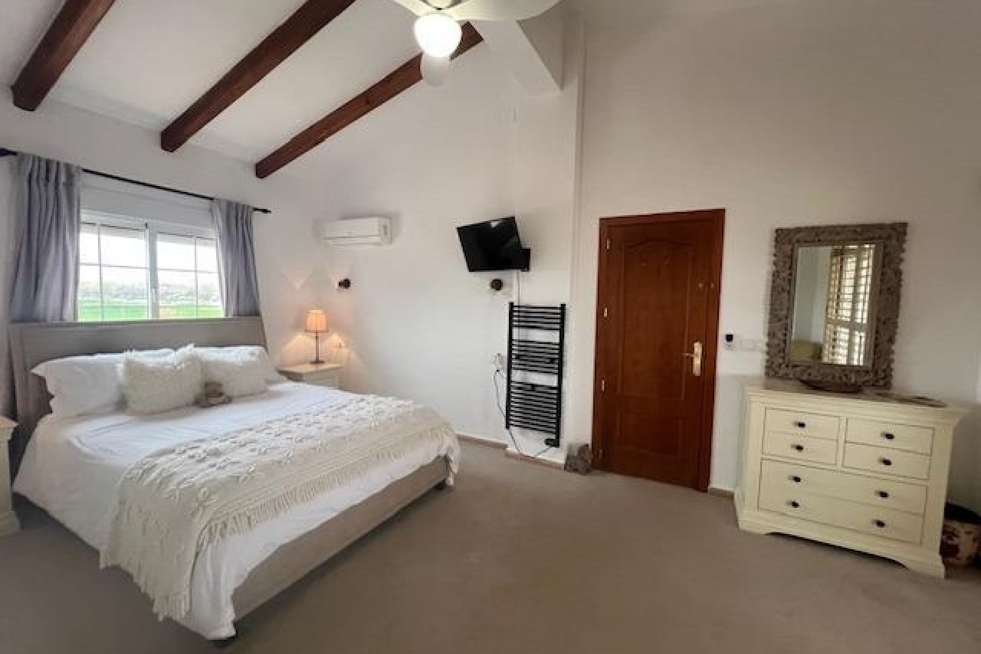 Resale - Finca -
Dolores - Comunidad Valenciana