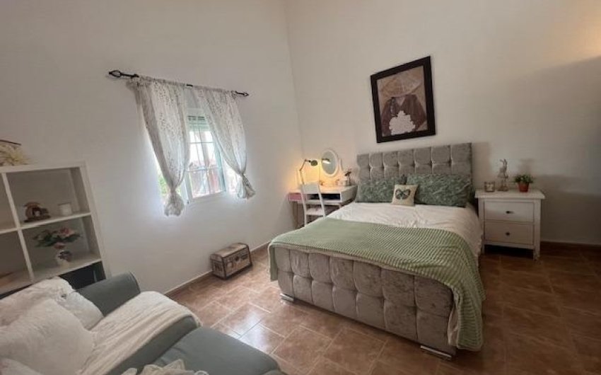 Resale - Finca -
Dolores - Comunidad Valenciana