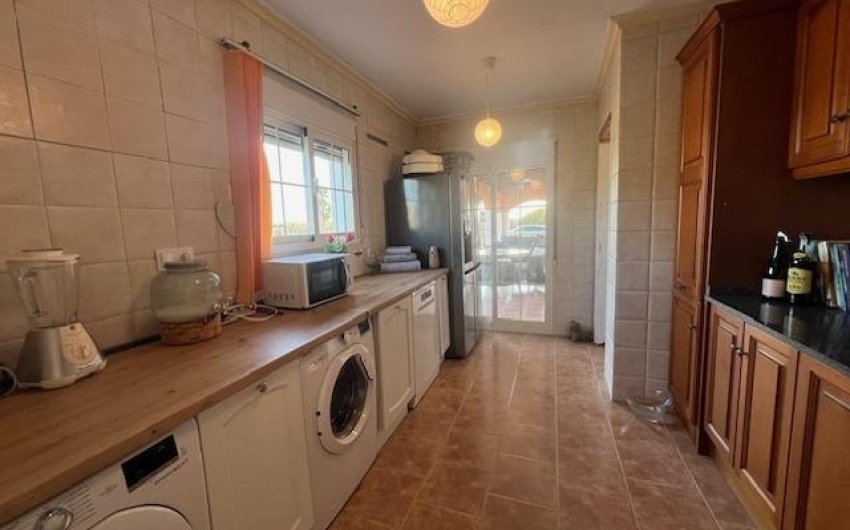 Resale - Finca -
Dolores - Comunidad Valenciana