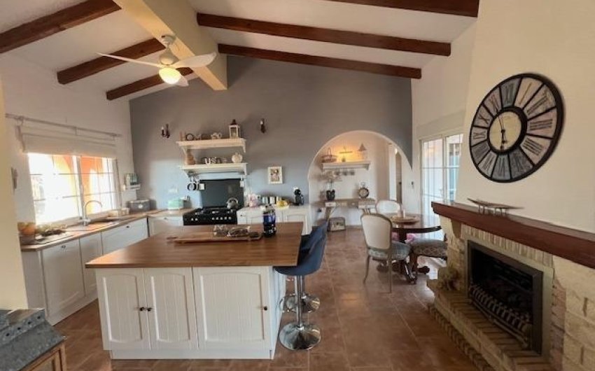 Resale - Finca -
Dolores - Comunidad Valenciana