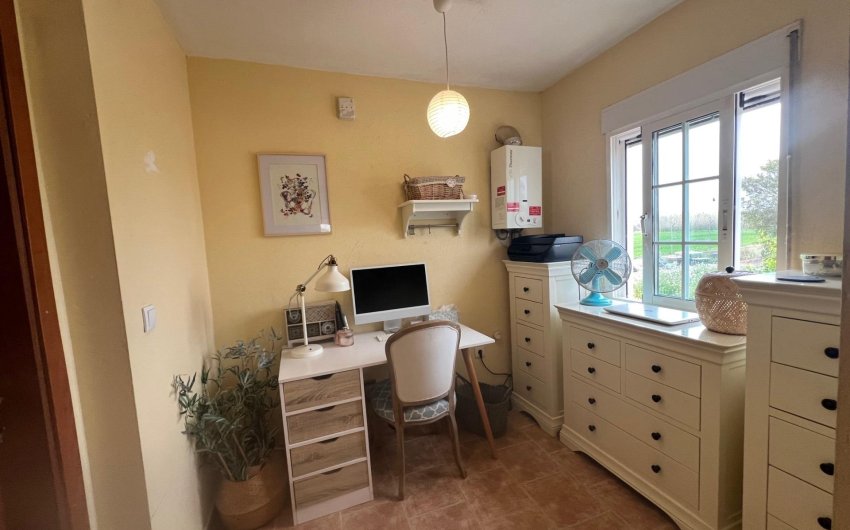 Resale - Finca -
Dolores - Comunidad Valenciana