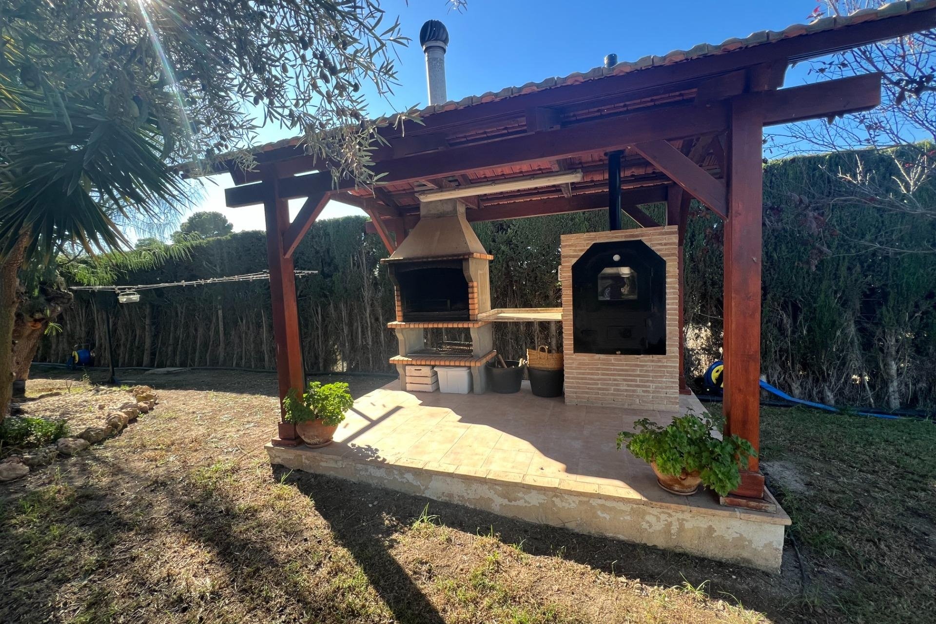 Resale - Finca -
Dolores - Comunidad Valenciana