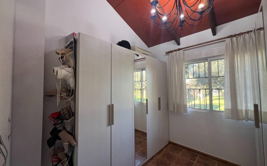 Resale - Finca -
Dolores - Comunidad Valenciana