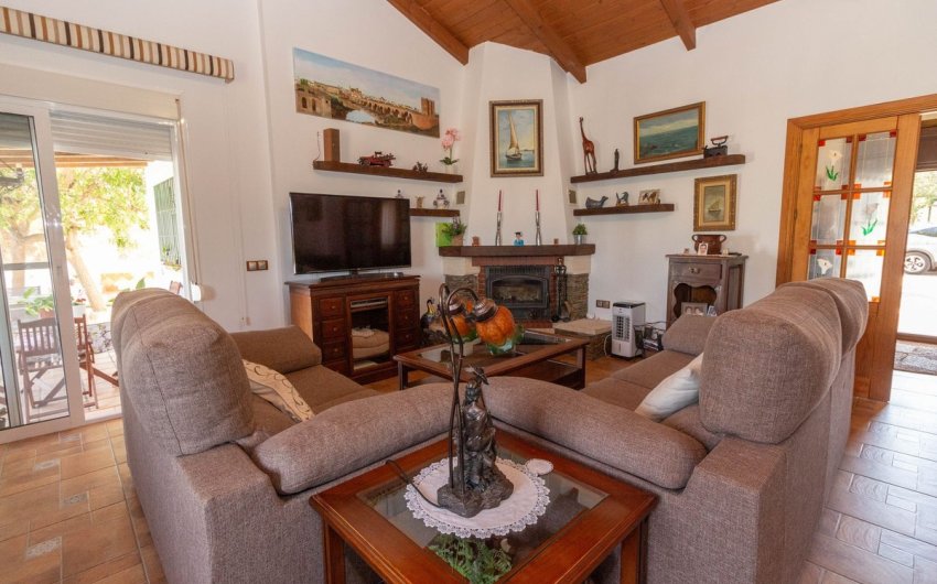 Resale - Finca -
Entrerrios - Inland