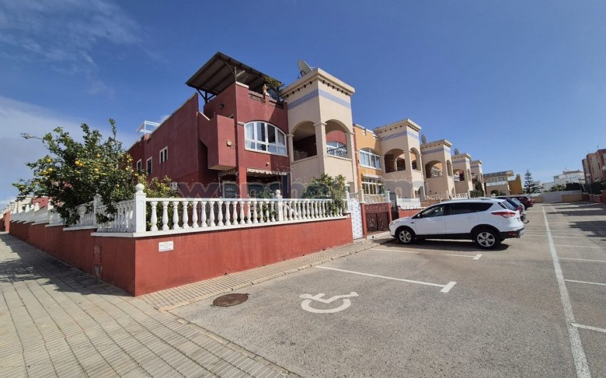 Resale - high-bungalow -
Orihuela Costa - Los Altos