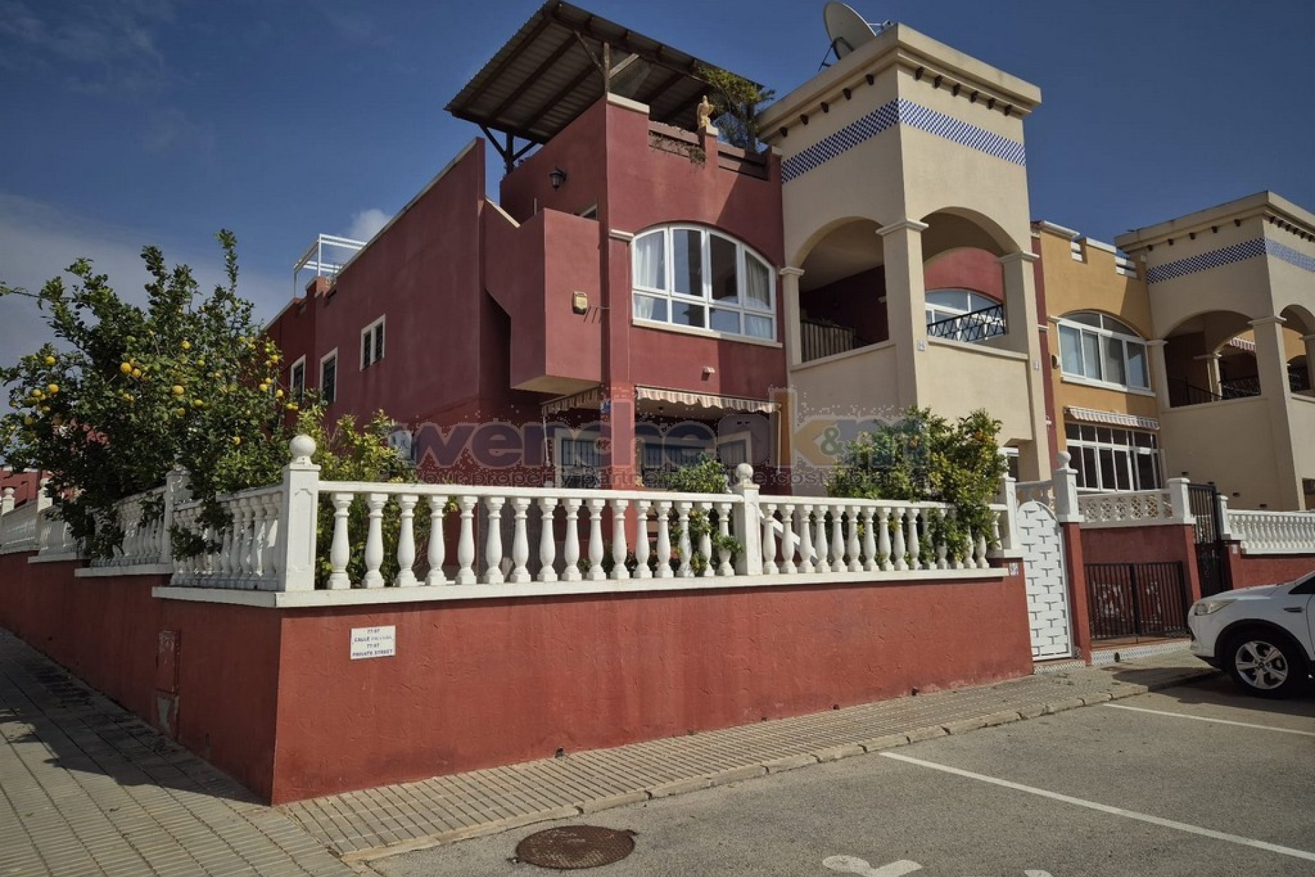 Resale - high-bungalow -
Orihuela Costa - Los Altos