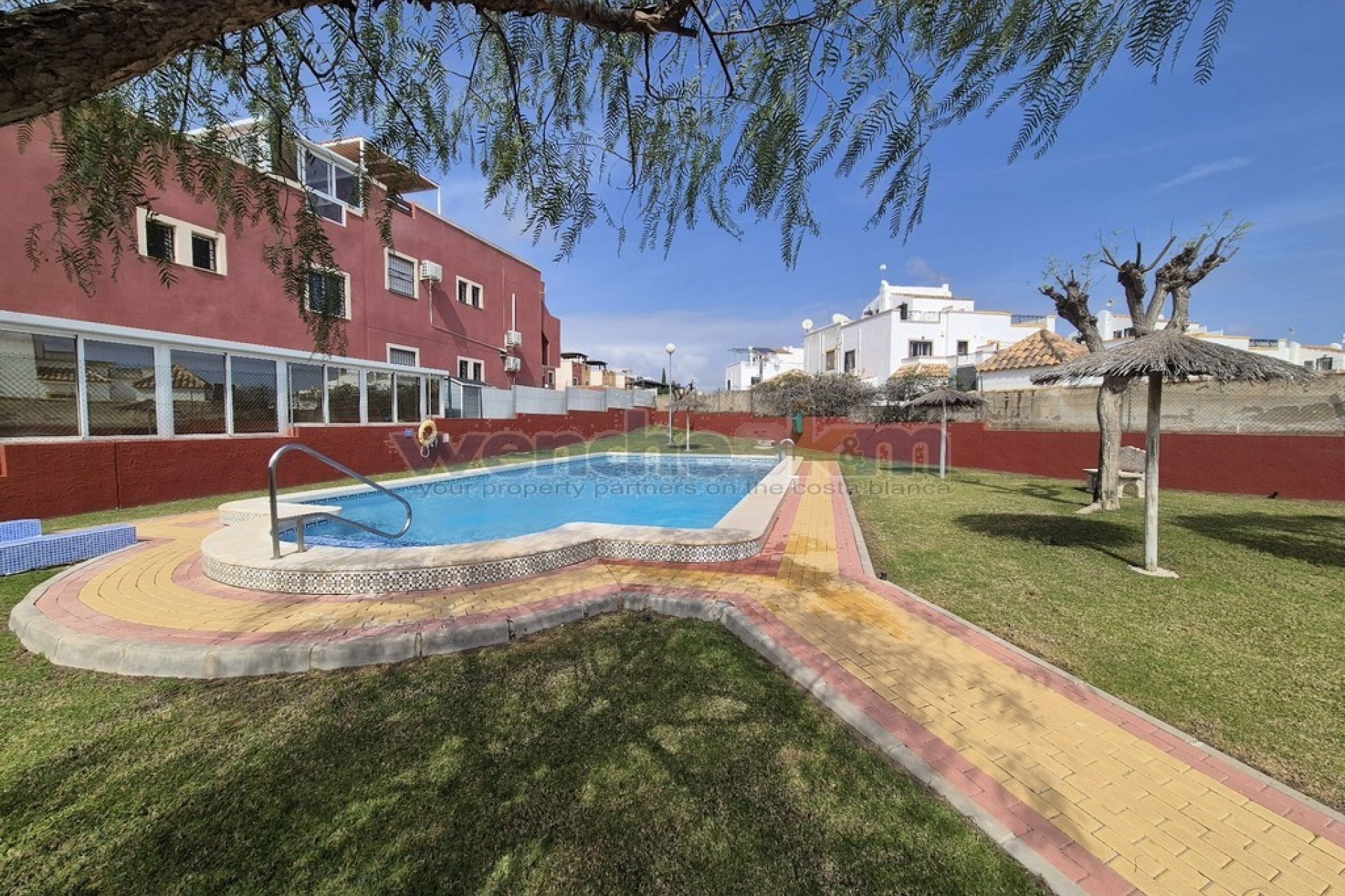 Resale - high-bungalow -
Orihuela Costa - Los Altos