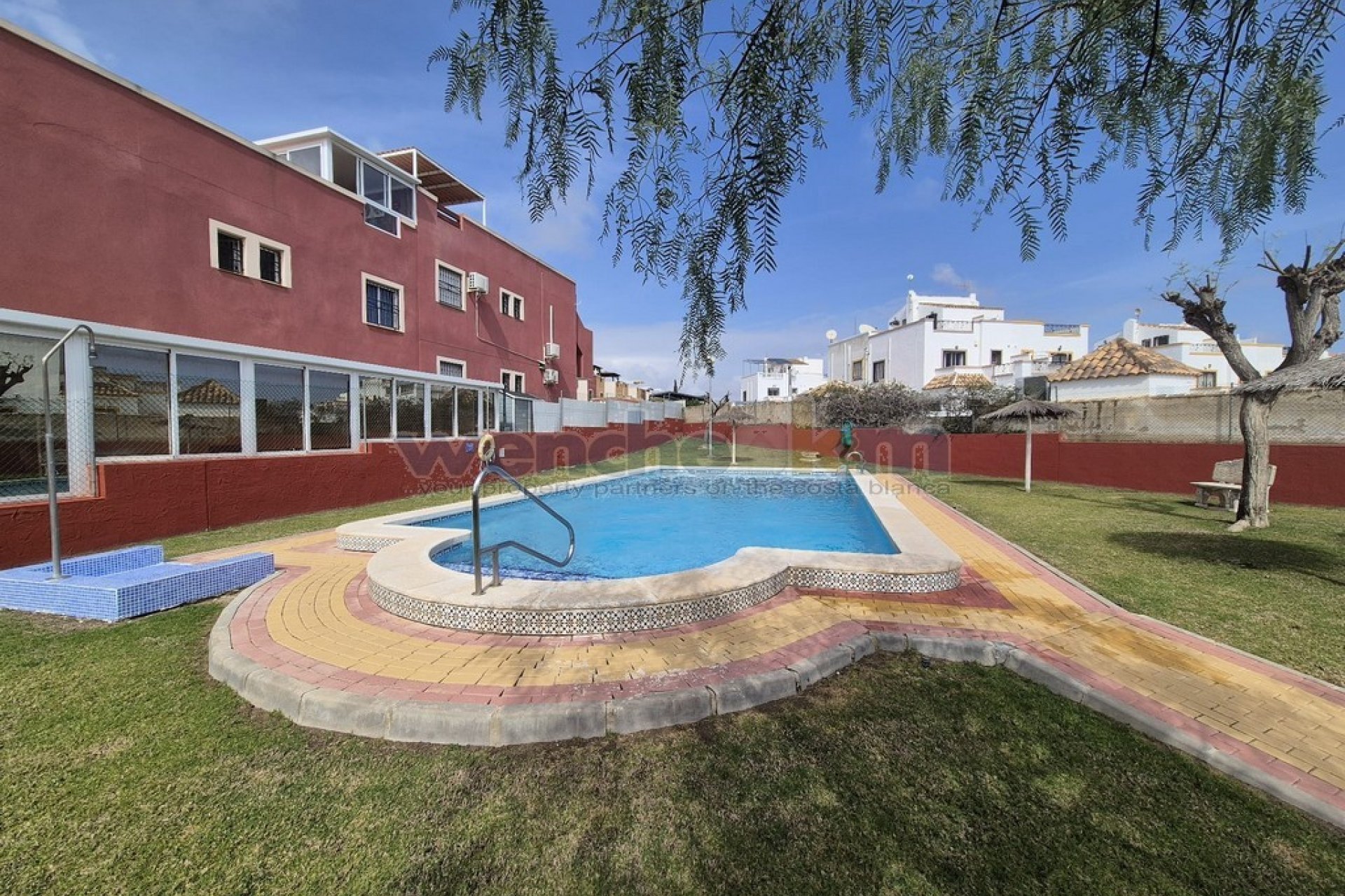 Resale - high-bungalow -
Orihuela Costa - Los Altos