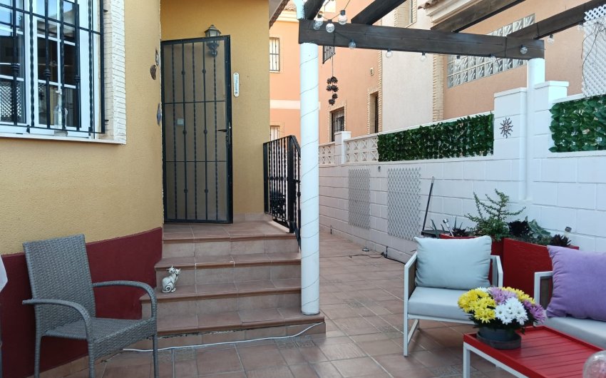 Resale - House - Detached Villa (4) -
Los Montesinos - La Herrada