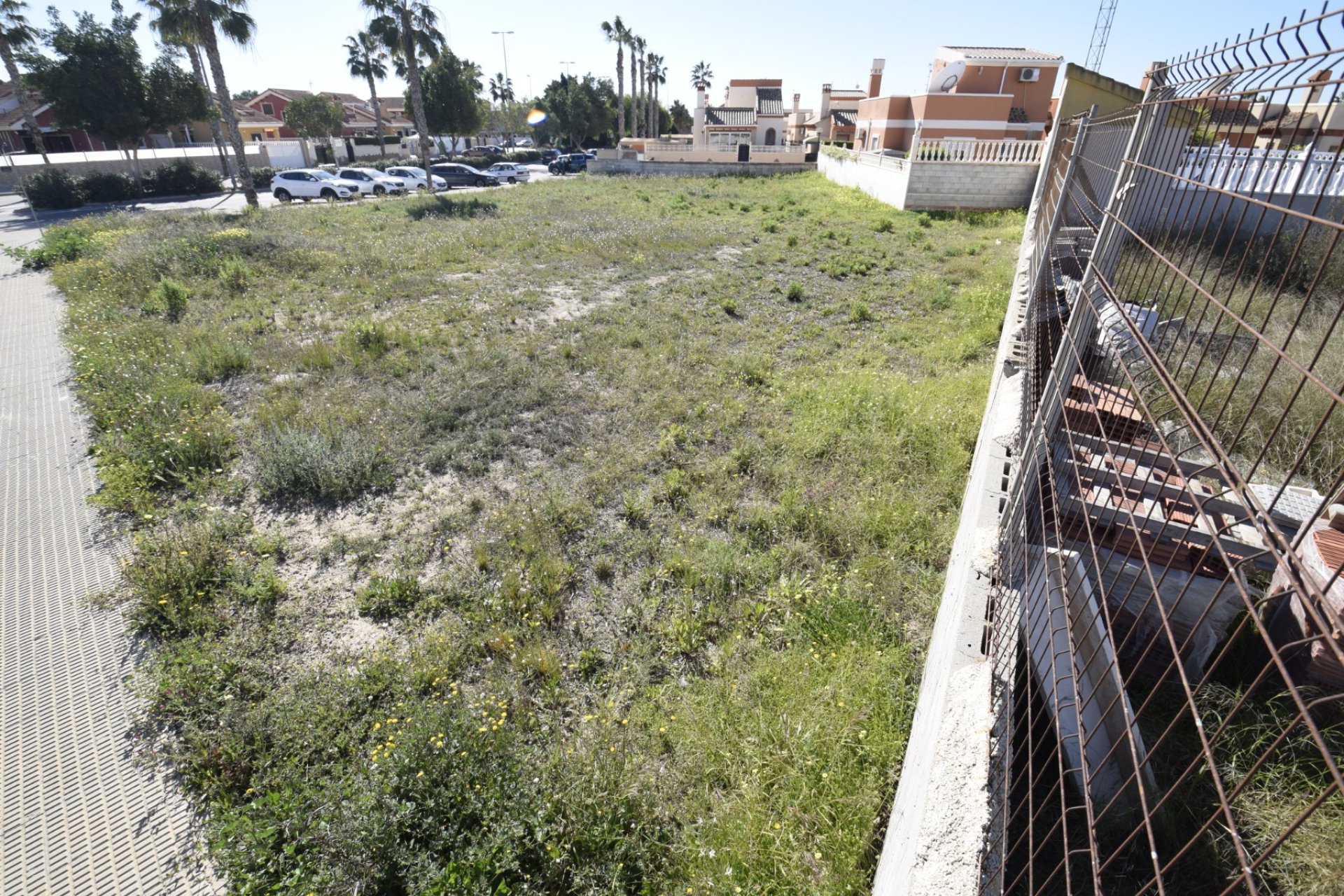 Resale - Land -
Guardamar del Segura - El Raso