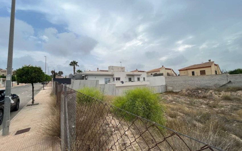 Resale - Land -
San Fulgencio