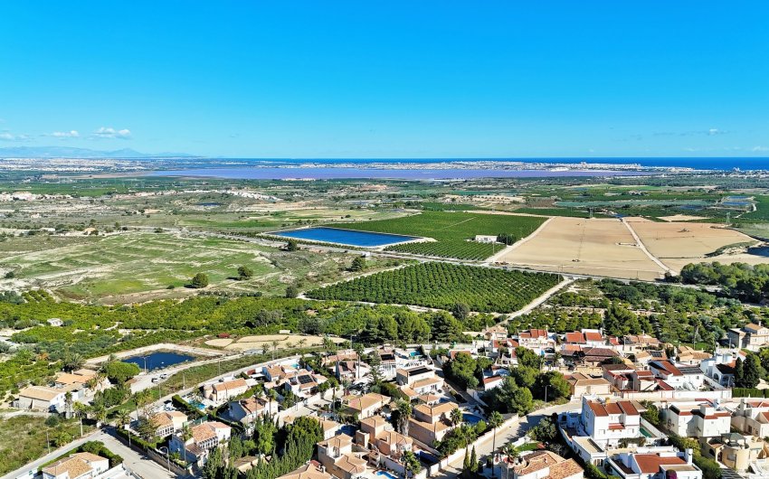 Resale - Land -
San Miguel de Salinas