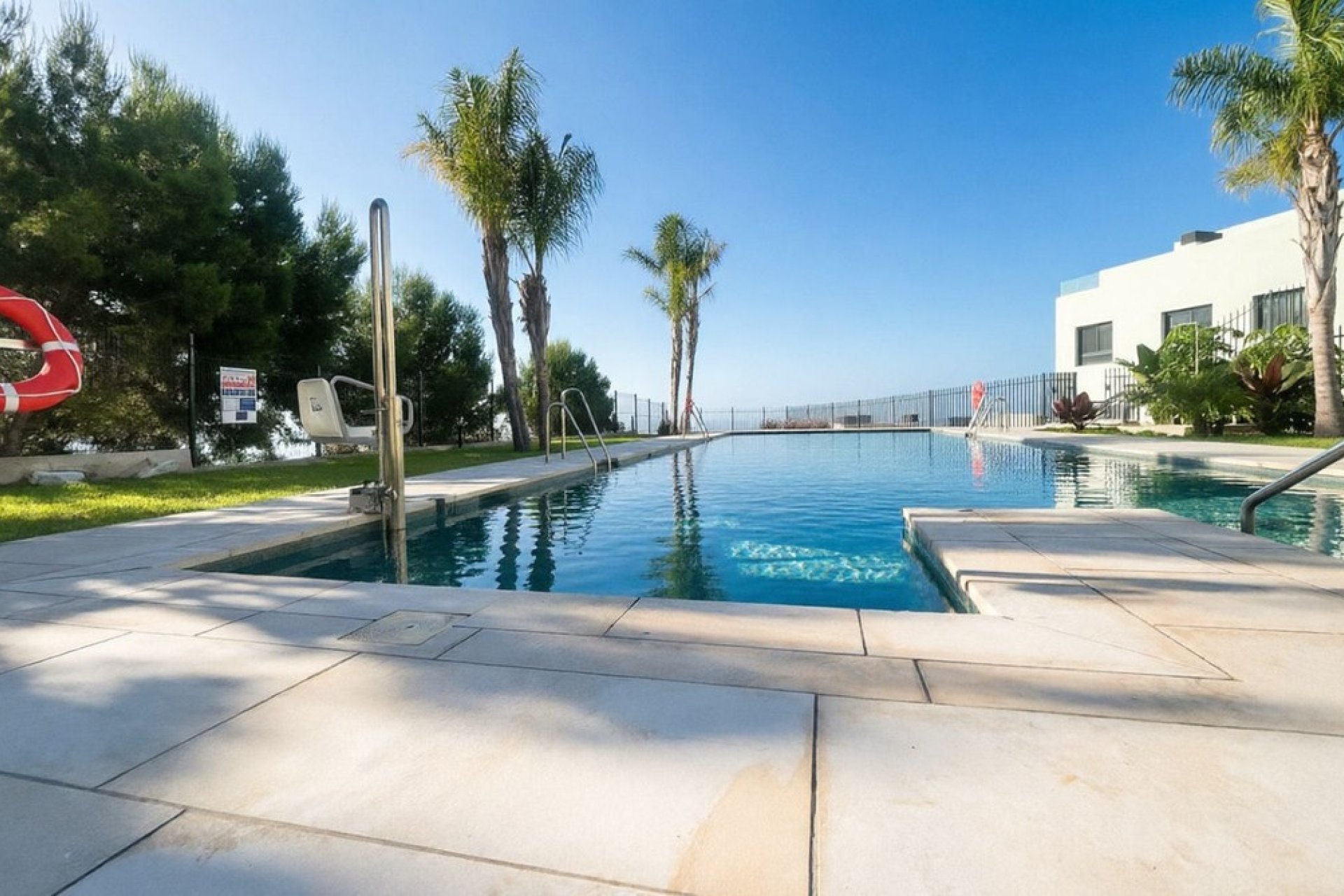 Resale - Penthouse -
Benalmádena - Costa del Sol