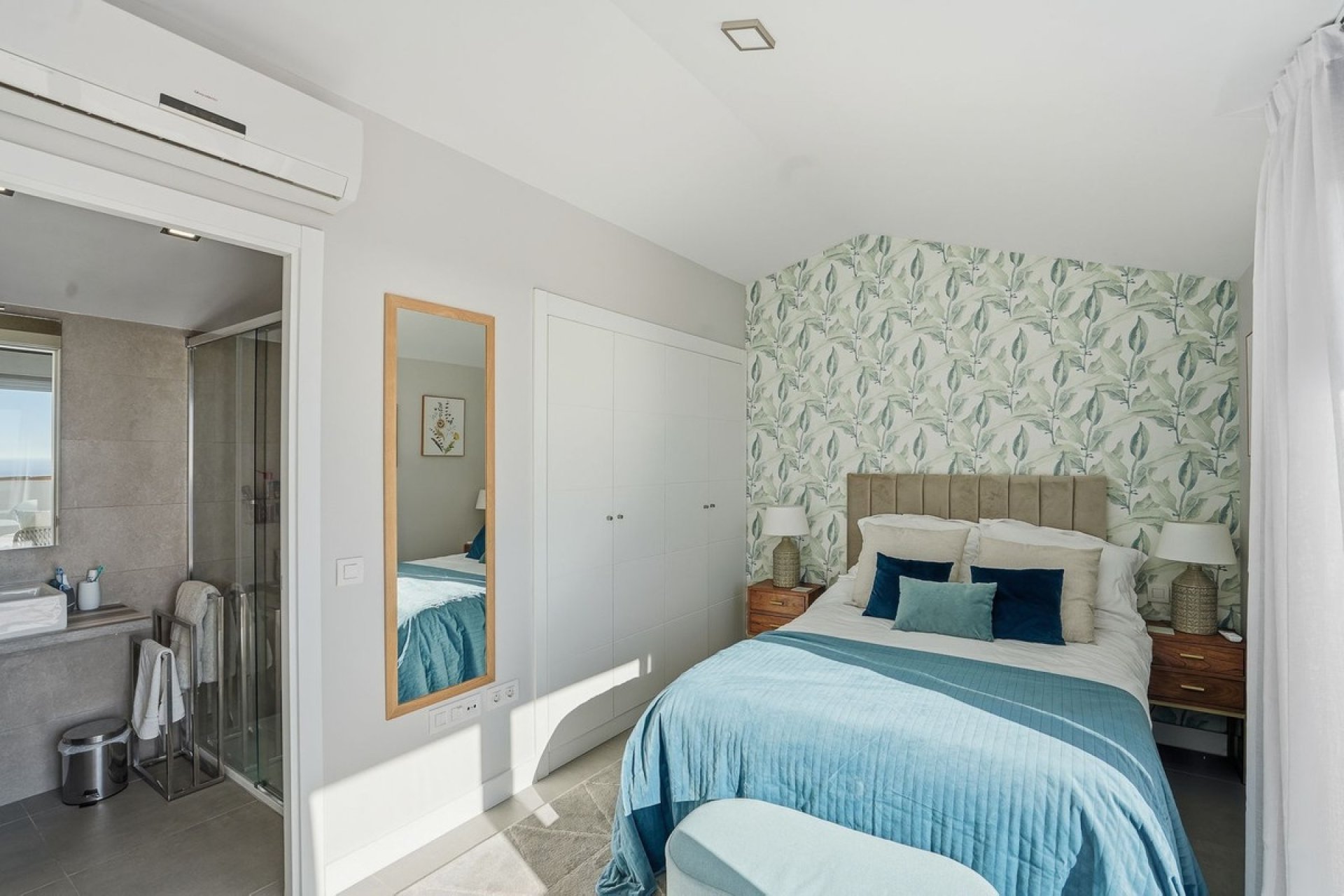 Resale - Penthouse -
Benalmádena - Costa del Sol