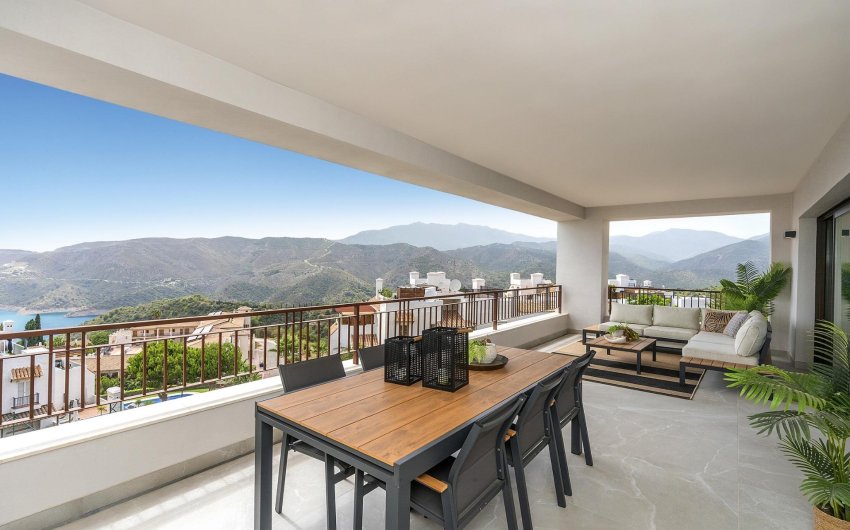 Resale - Penthouse -
Istán - Cerros De Los Lagos