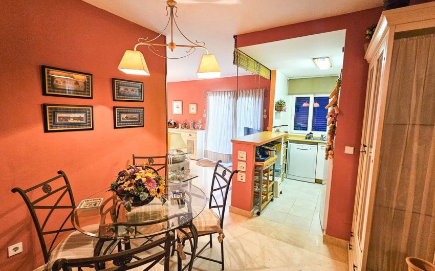 Resale - Penthouse -
San Luis de Sabinillas - Costa del Sol