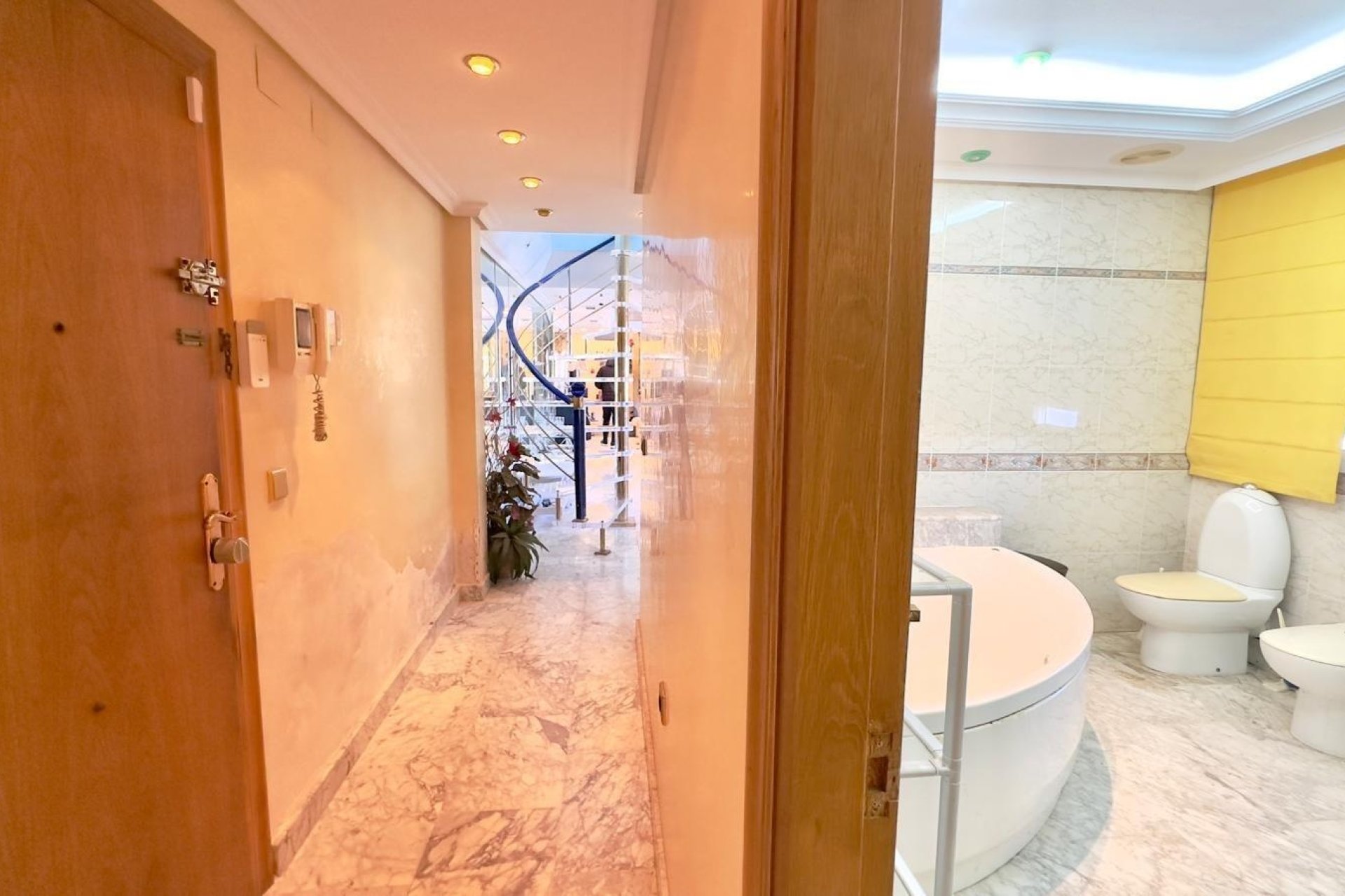 Resale - Penthouse -
Torrevieja - Centro