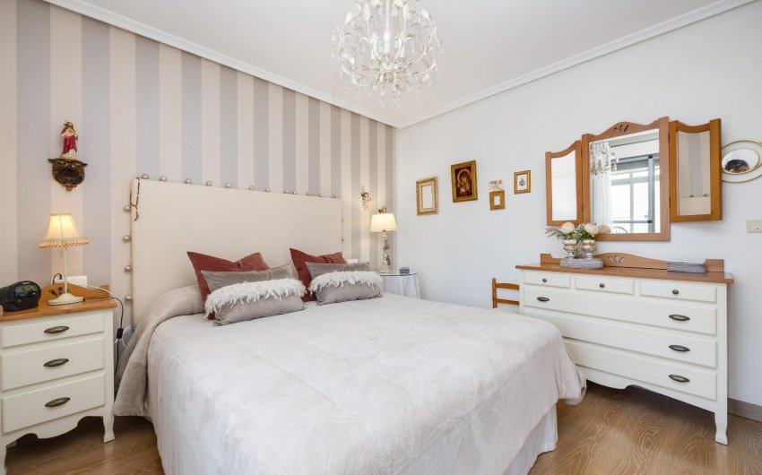 Resale - Penthouse -
Torrevieja - Centro