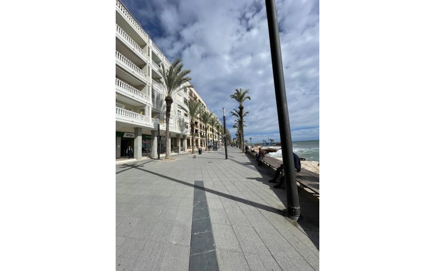 Resale - Penthouse -
Torrevieja - Playa de cura