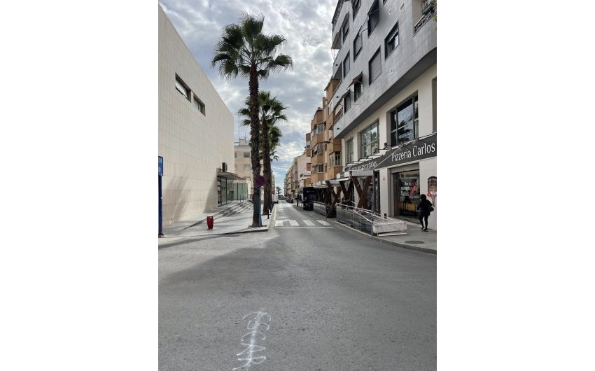 Resale - Penthouse -
Torrevieja - Playa de cura