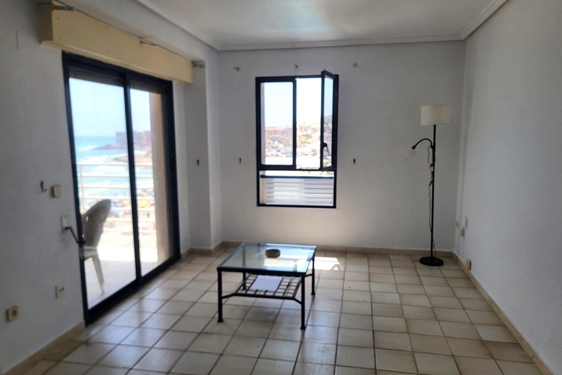 Resale - Penthouse -
Torrevieja - Playa De La Mata