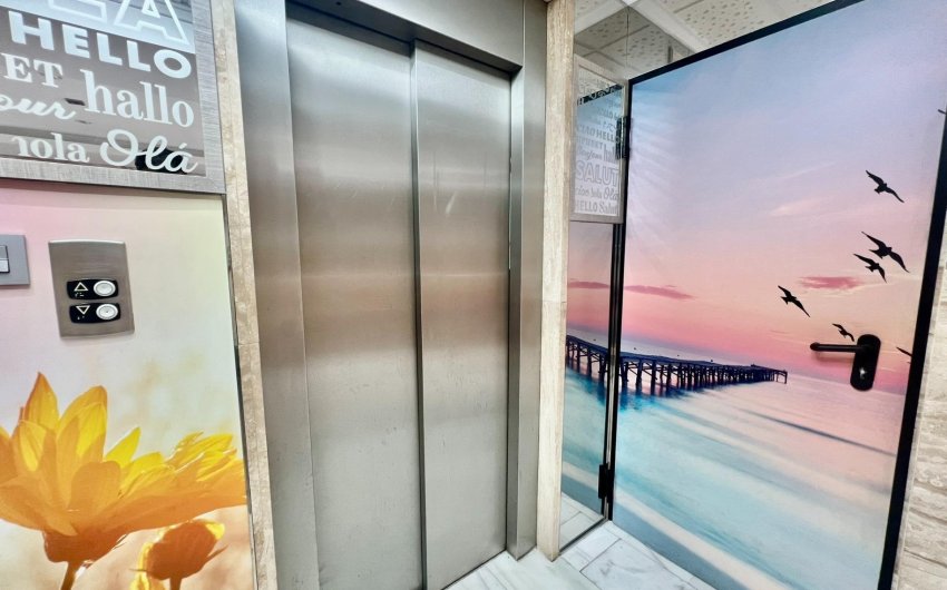 Resale - Penthouse -
Torrevieja - Playa del Cura