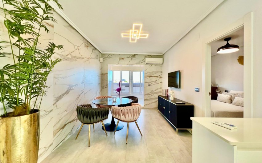 Resale - Penthouse -
Torrevieja - Playa del Cura
