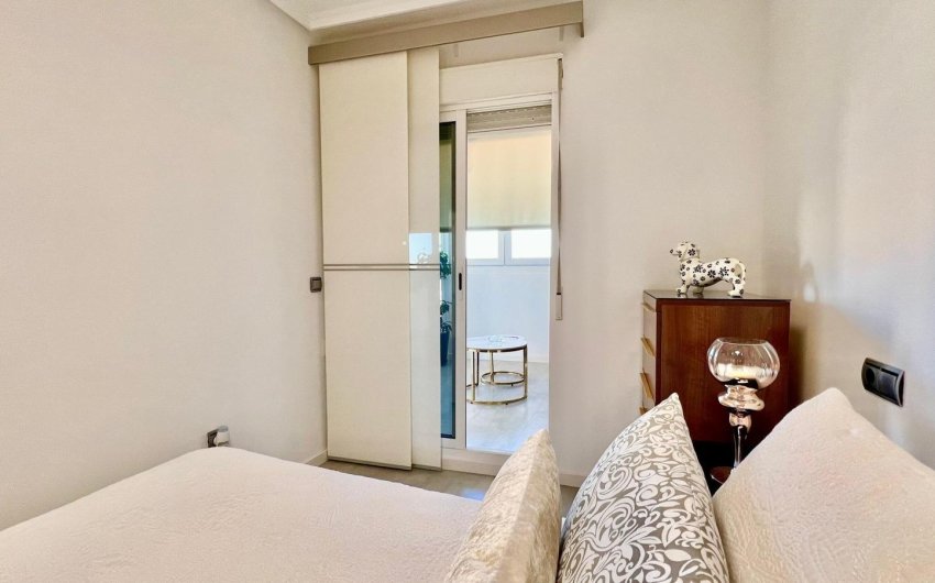 Resale - Penthouse -
Torrevieja - Playa del Cura