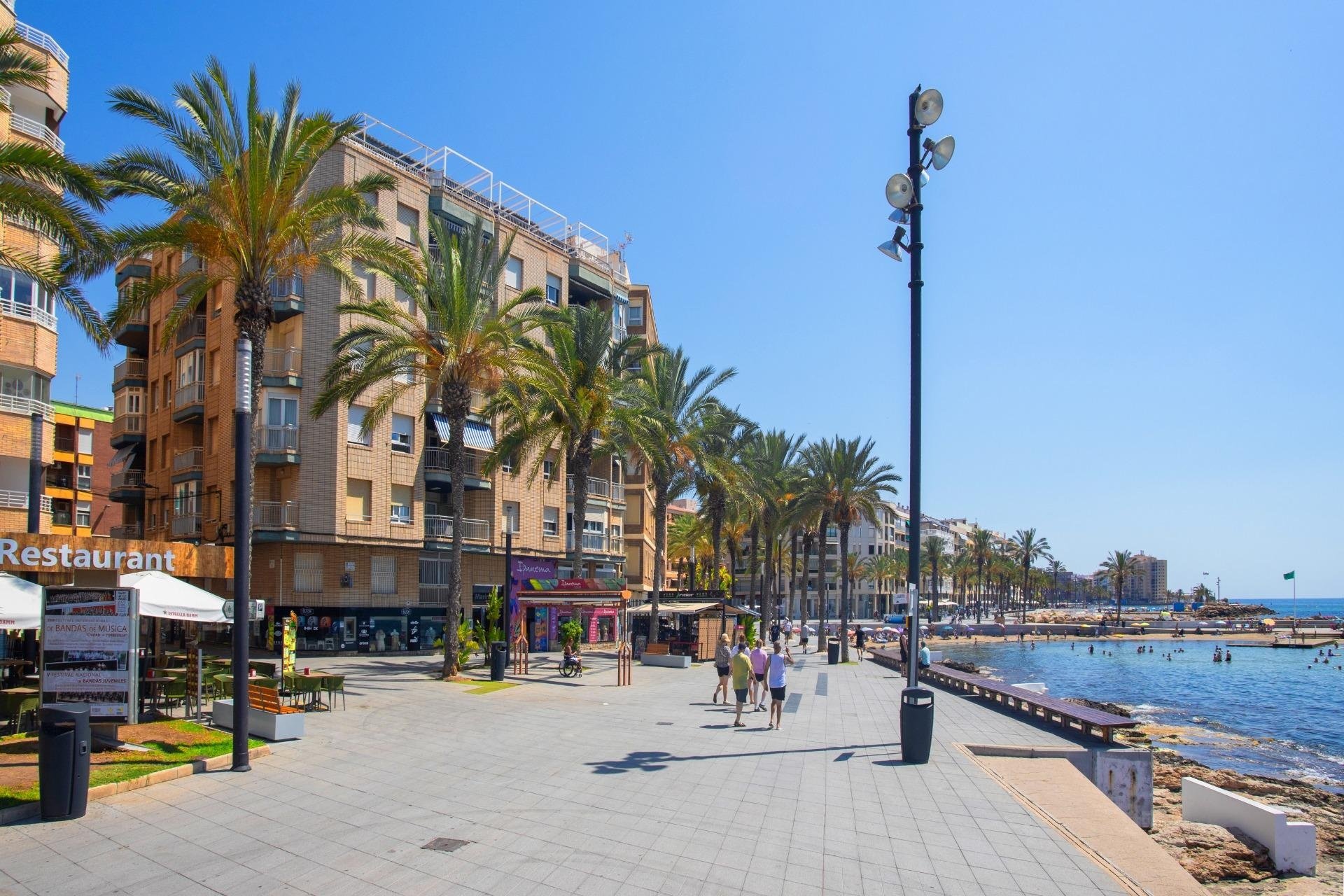 Resale - Penthouse -
Torrevieja - Playa del Cura