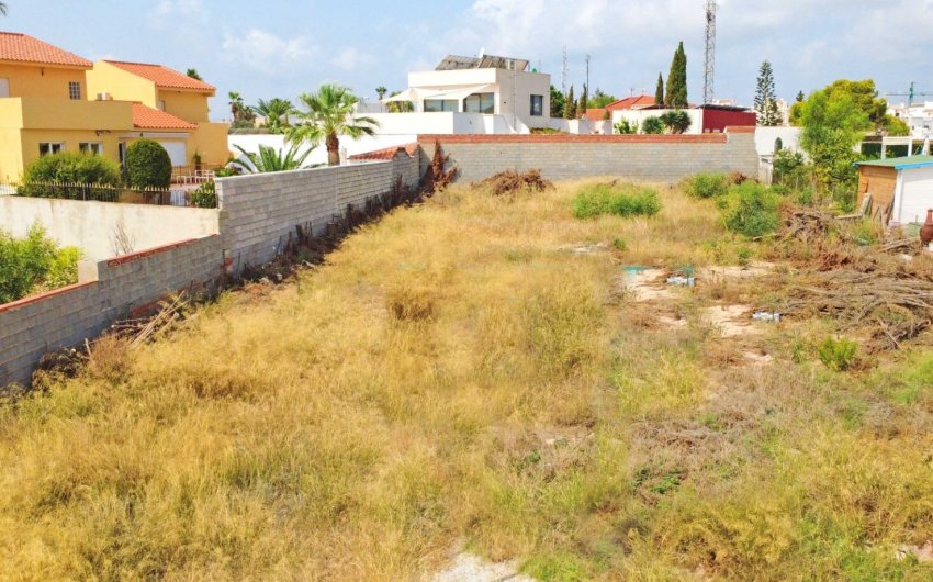 Resale - Plot / Land -
Torrevieja - Los Balcones - Los Altos del Edén