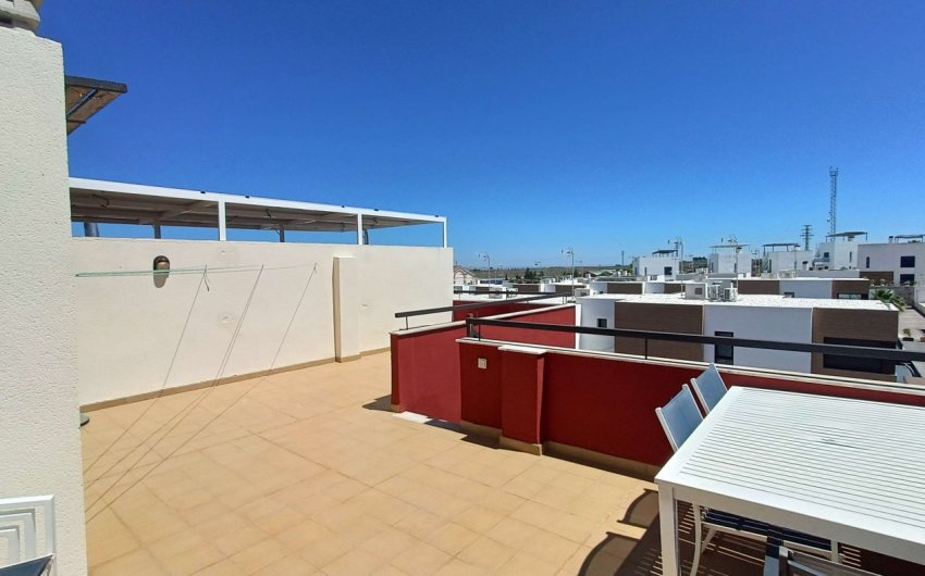 Resale - Quad House -
Algorfa - Inland
