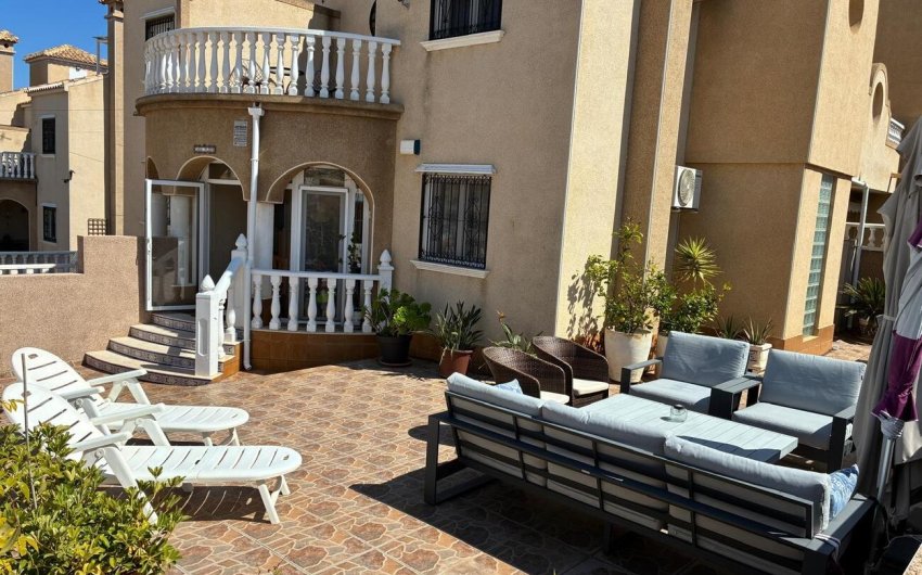 Resale - Quad Villa -
Las Filipinas - Costa Blanca