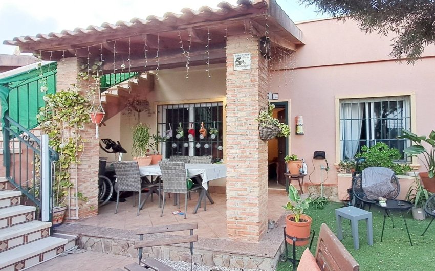 Resale - Semi Detached -
Torrevieja - Parque Acuático - Sector 25