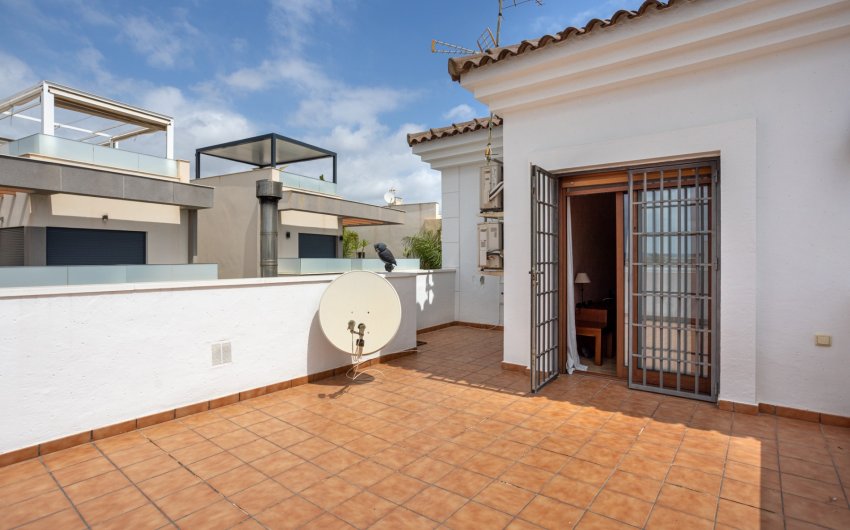 Resale - Semi Detached Villa -
Los Montesinos - La Herrada