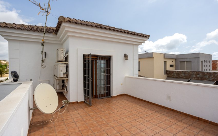 Resale - Semi Detached Villa -
Los Montesinos - La Herrada