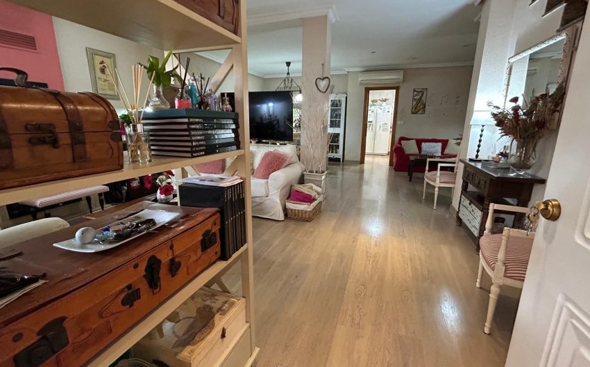 Resale - Semi Detached Villa -
Los Montesinos