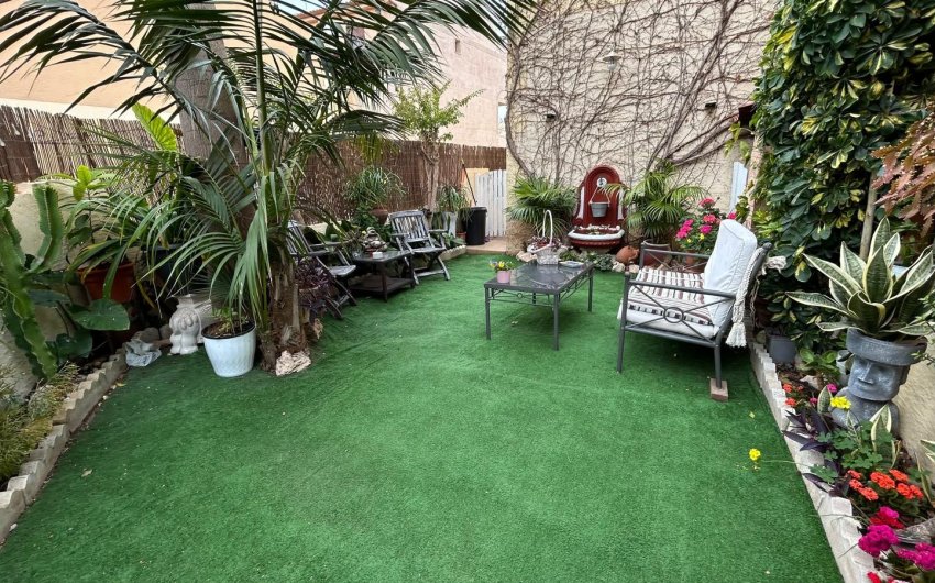 Resale - Semi Detached Villa -
Los Montesinos