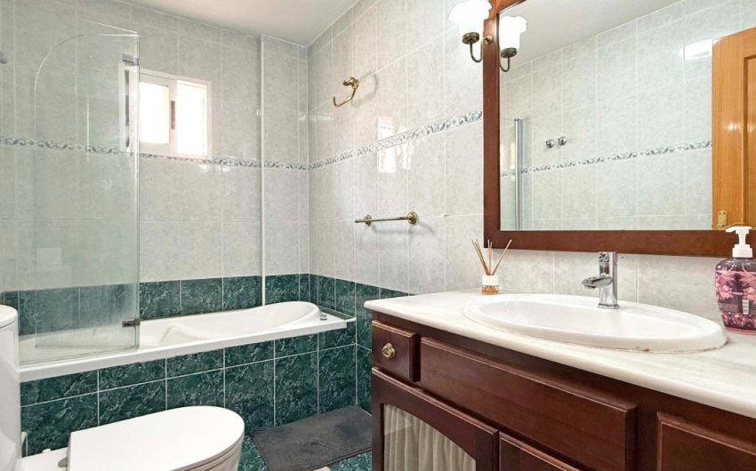 Resale - Semi Detached Villa -
Orihuela Costa - Los Altos