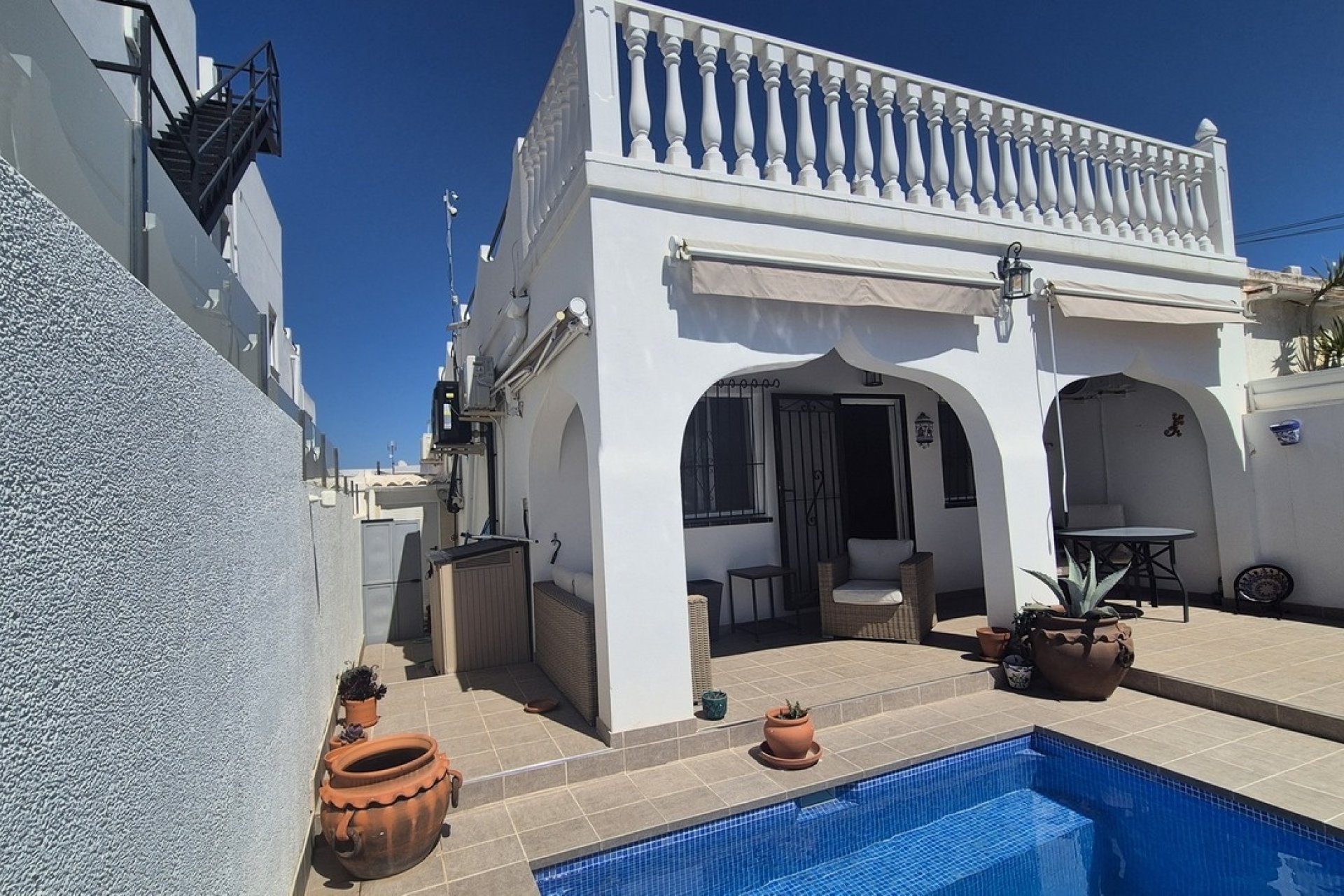 Resale - Semi Detached -
Villamartin - Costa Blanca