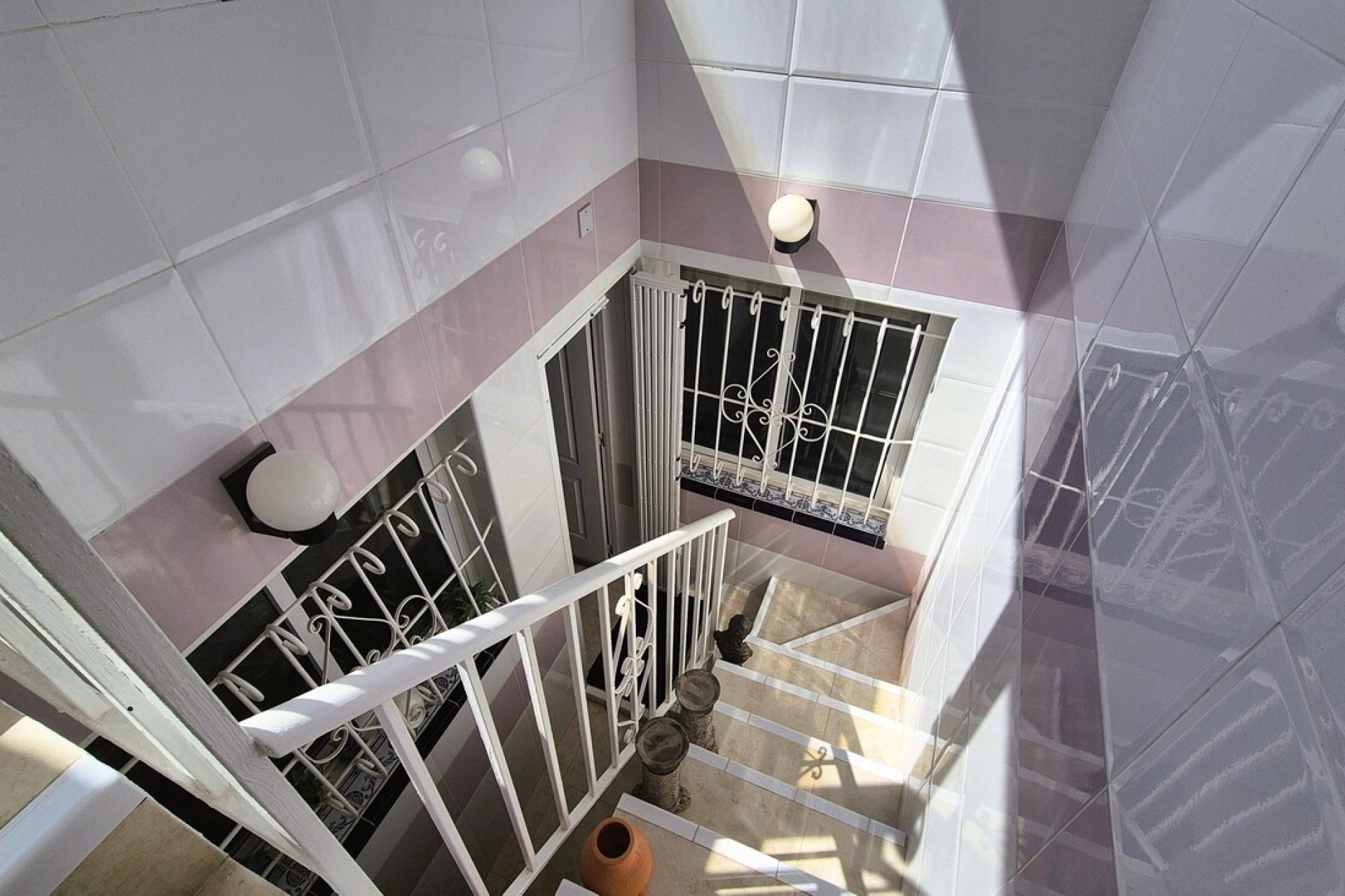 Resale - Semi Detached -
Villamartin - Costa Blanca
