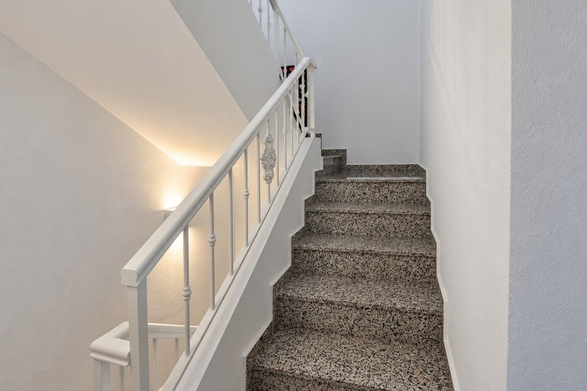Resale - Terraced house -
Rojales - Lo Marabú