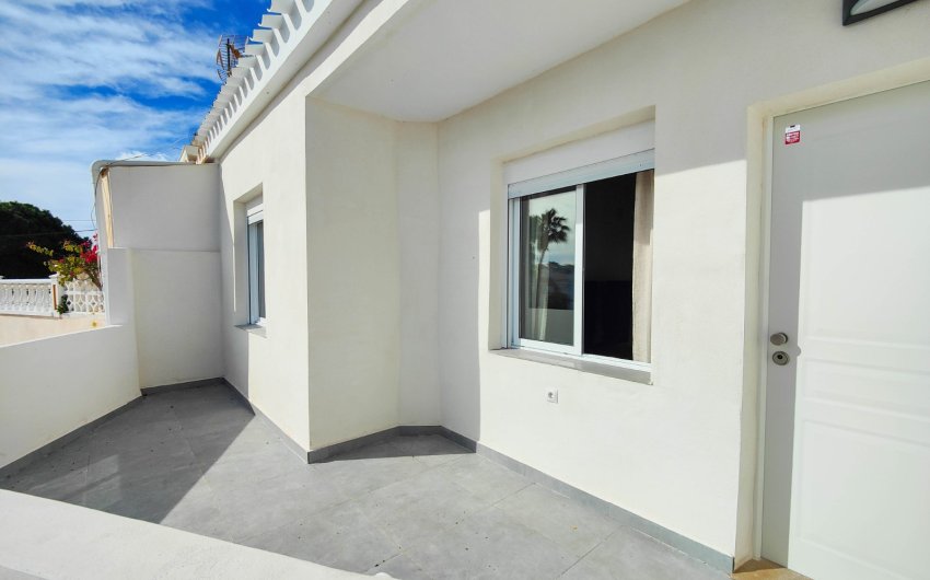 Resale - Top Floor Bungalow -
Orihuela Costa - Cabo Roig