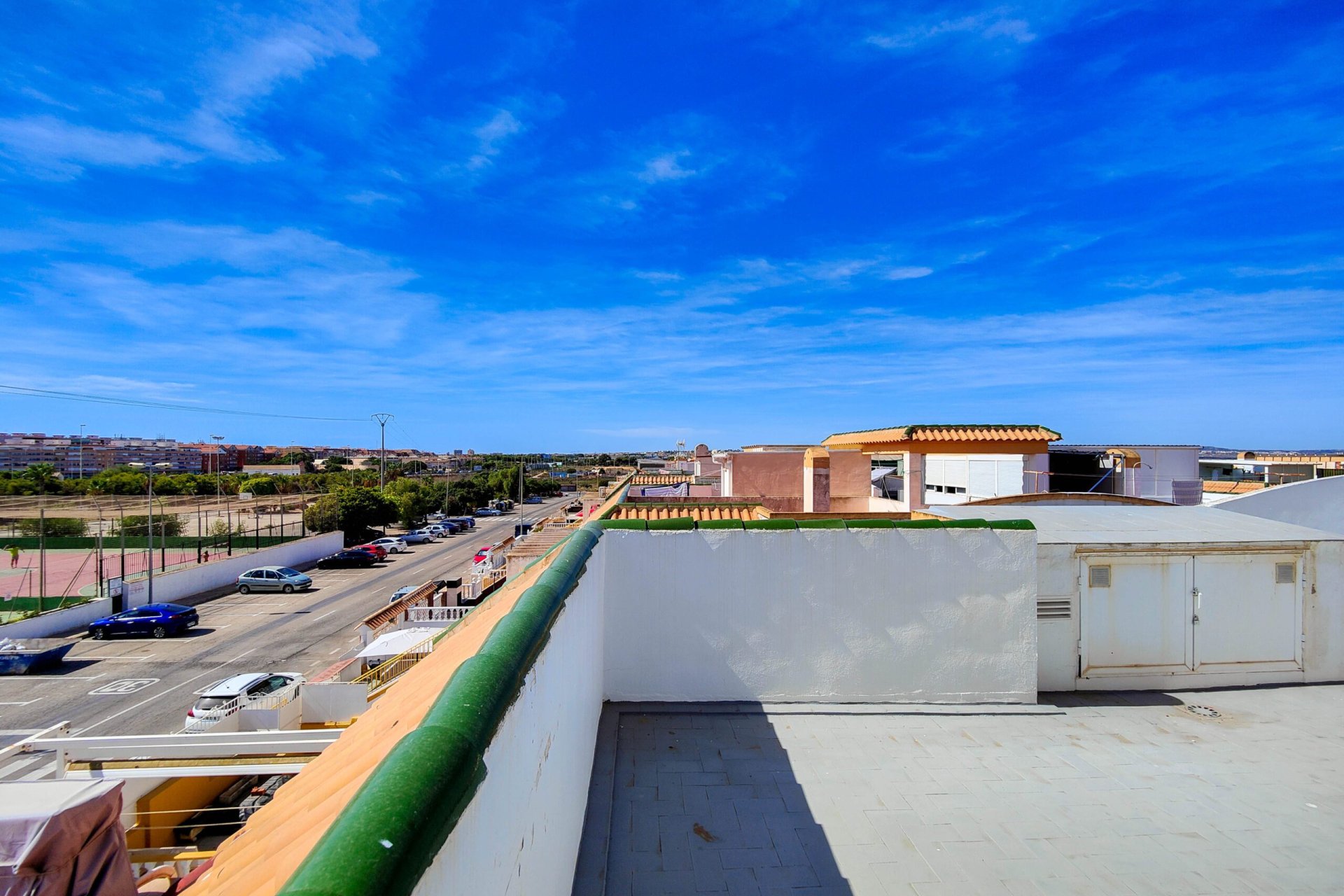 Resale - Top Floor Bungalow -
Torrevieja - La Siesta