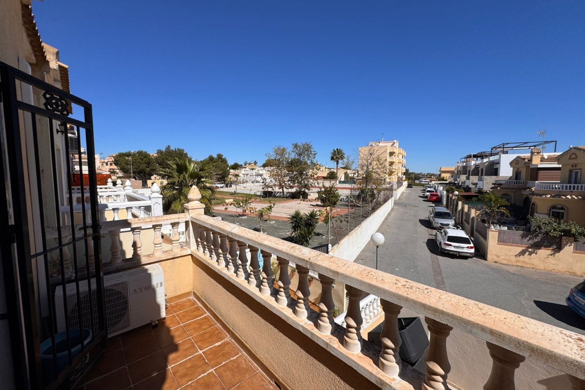 Resale - Town House -
Campoamor - Costa Blanca