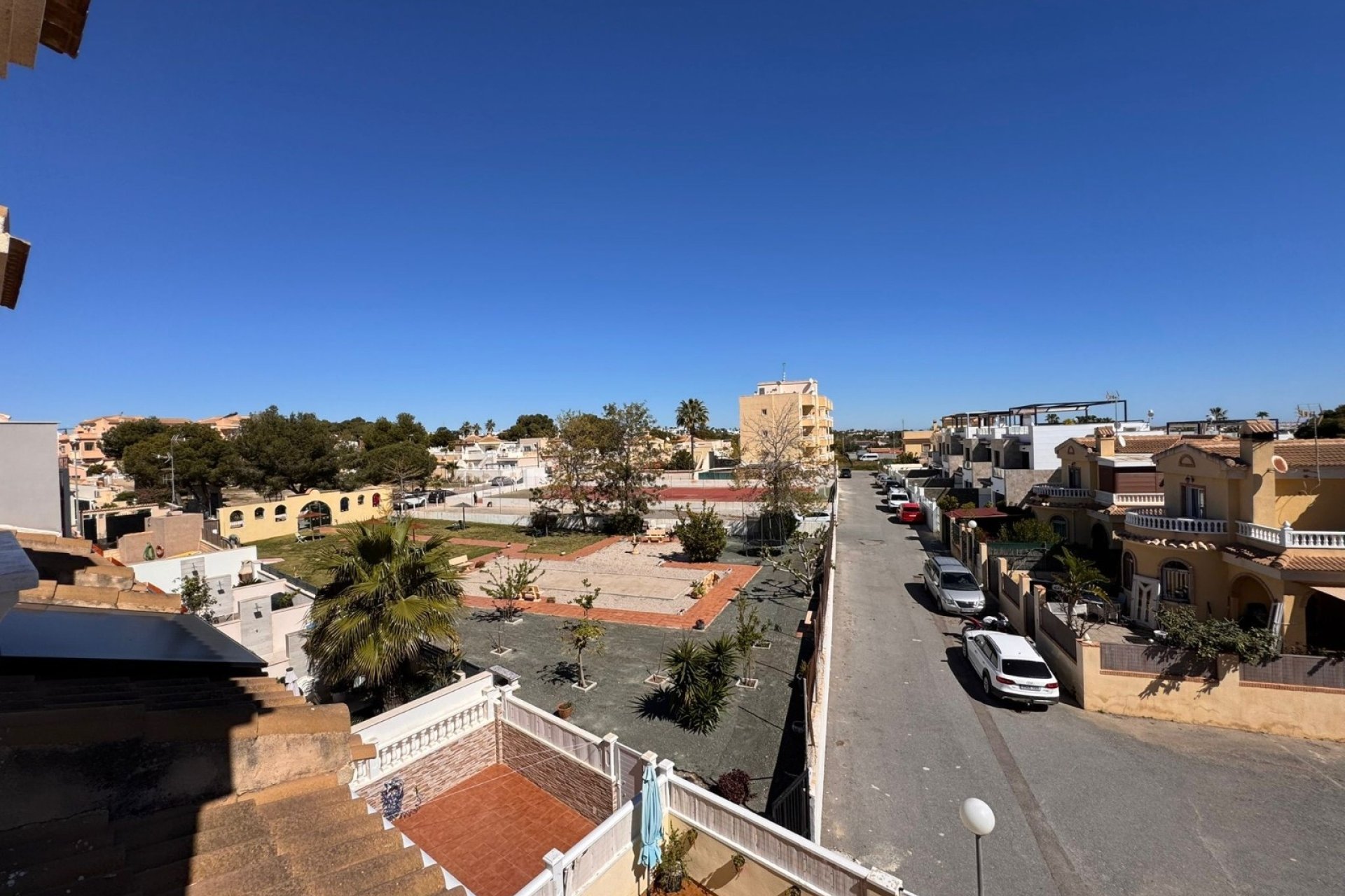 Resale - Town House -
Campoamor - Costa Blanca